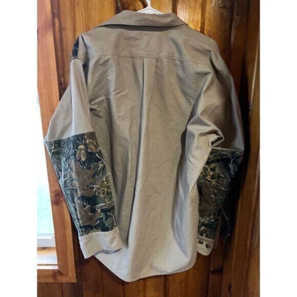 Cabela's Hunting Shirt Tan with Camo Patches Outdoor Button‎ size Large - Picture 2 of 7